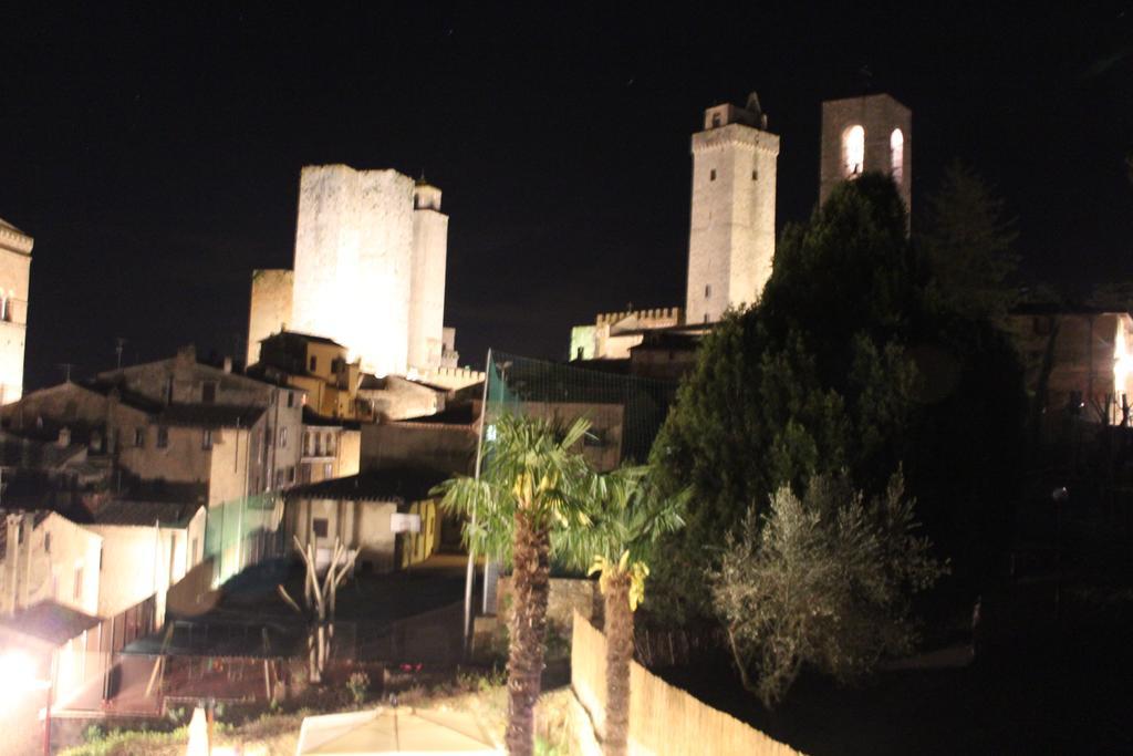 Locanda La Mandragola Bed & Breakfast San Gimignano Exterior photo