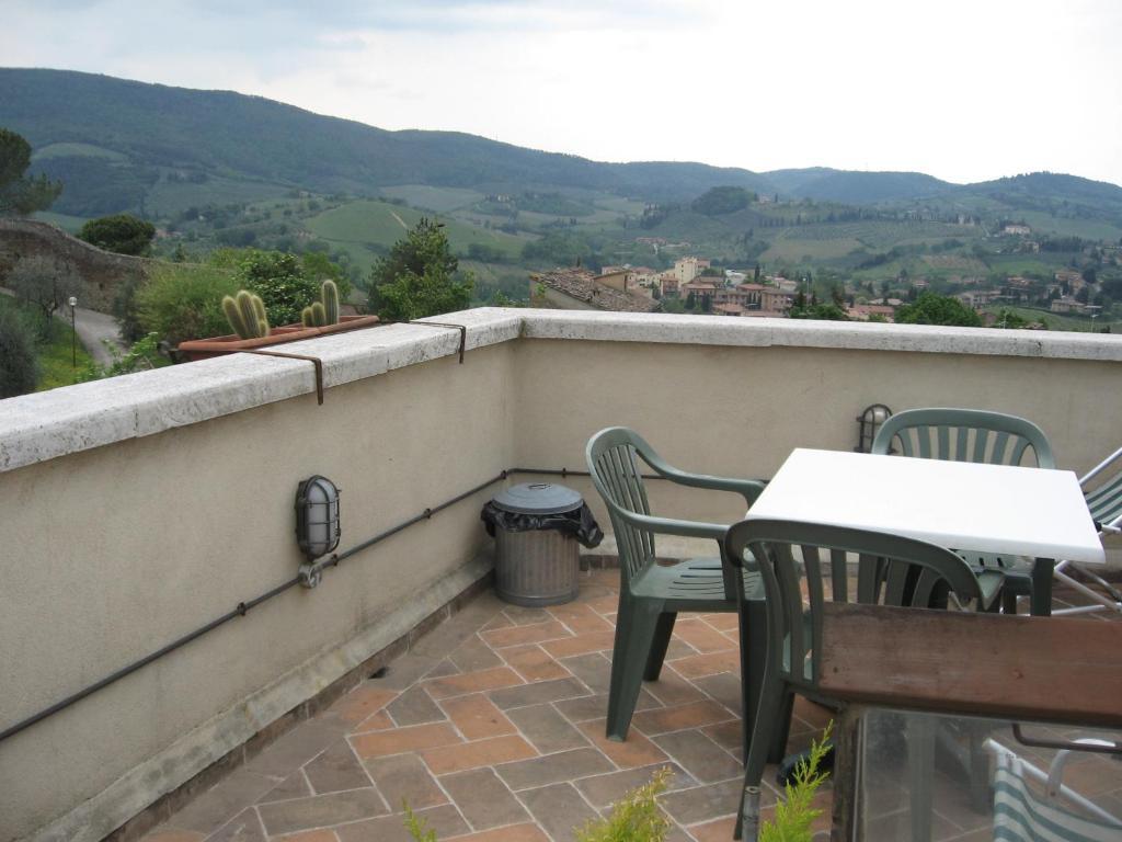 Locanda La Mandragola Bed & Breakfast San Gimignano Exterior photo